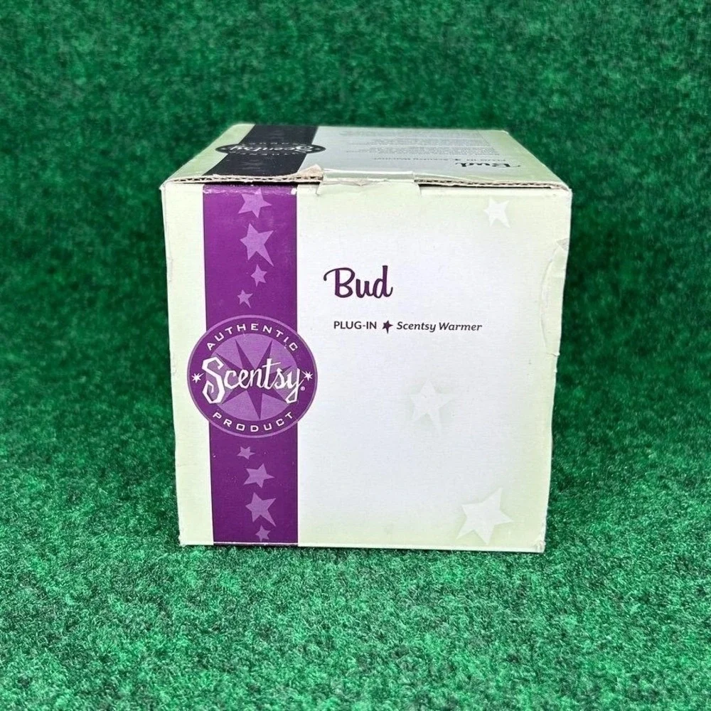 Scentsy Bud Plug-In Warmer Porcelain Floral Pattern 15W Bulb For Wax Melts‎